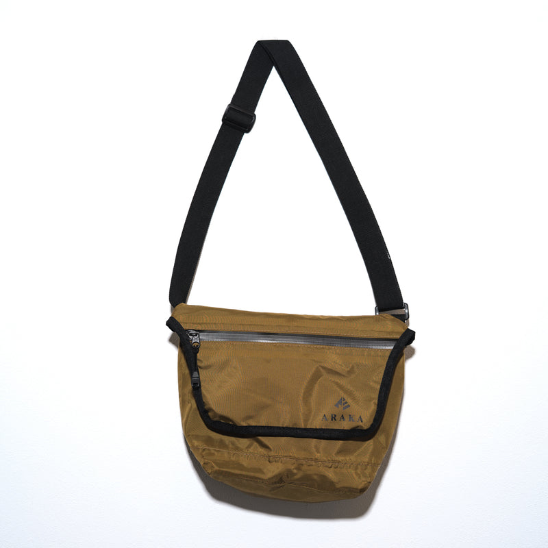 ARAKA SHOULDER BAG