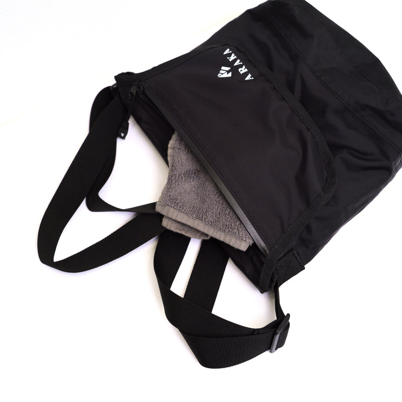 ARAKA SHOULDER BAG