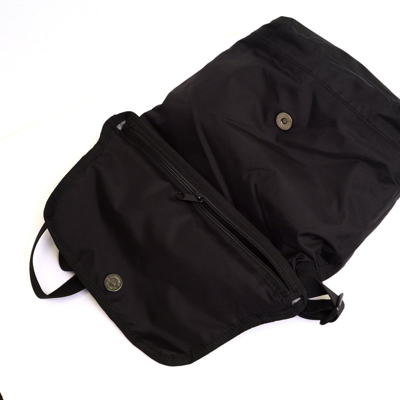 ARAKA SHOULDER BAG
