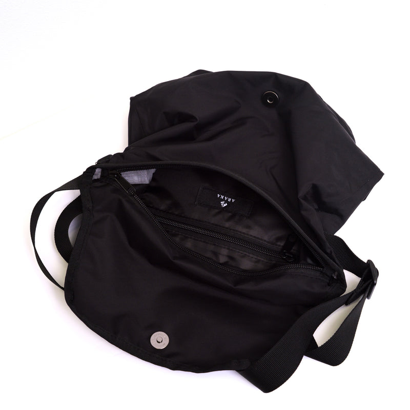 ARAKA SHOULDER BAG