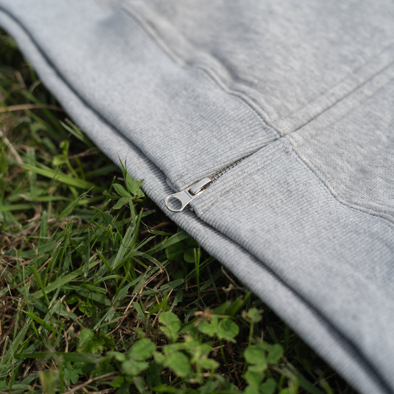 ARAKA ARCH LOGO ZIP HOODIE