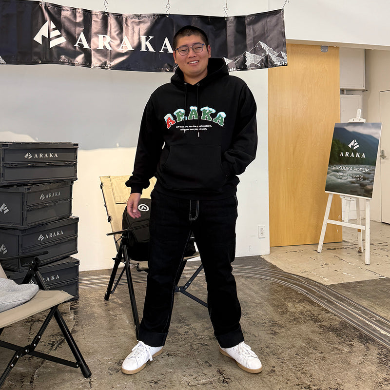 ARAKA PLAYFUL LOGO HOODIE