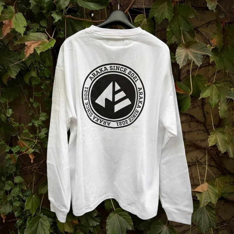 ARAKA CIRCLE LOGO LONGSLEEVE TEE