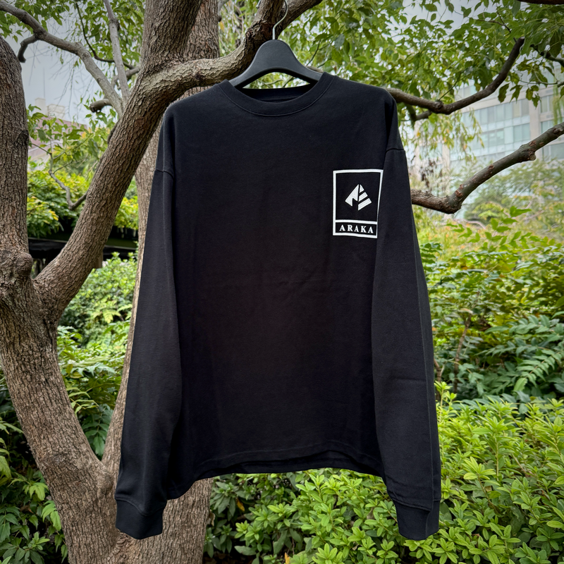 ARAKA EMBLEM LONGSLEEVE TEE