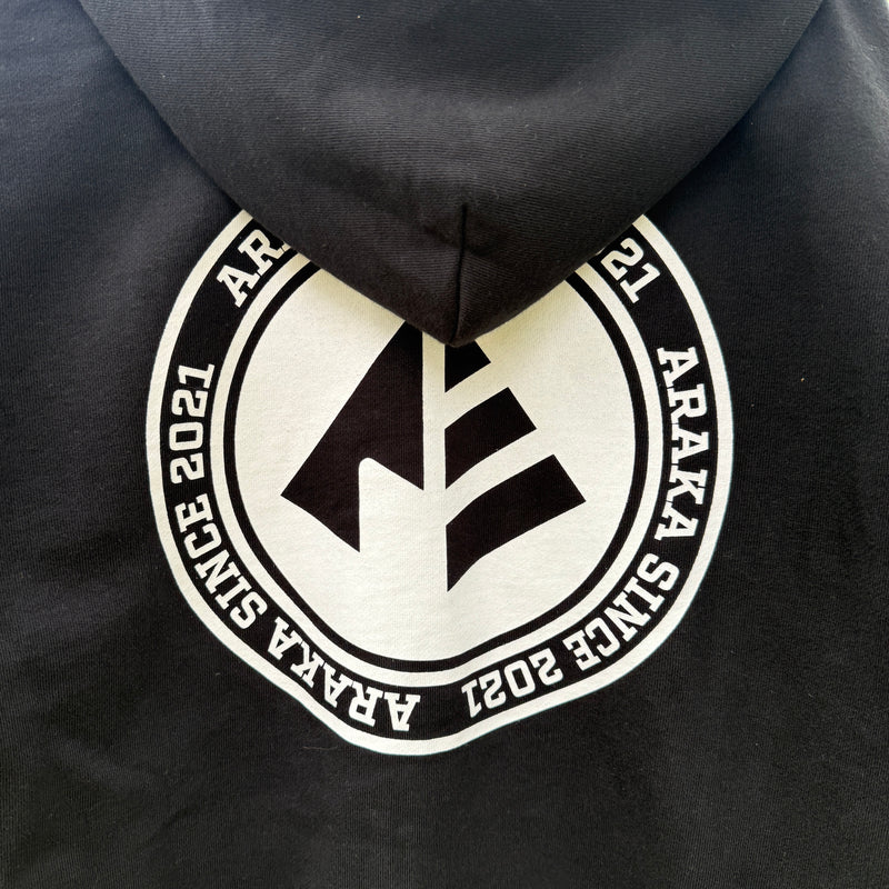 ARAKA CIRCLE LOGO ZIP HOODIE