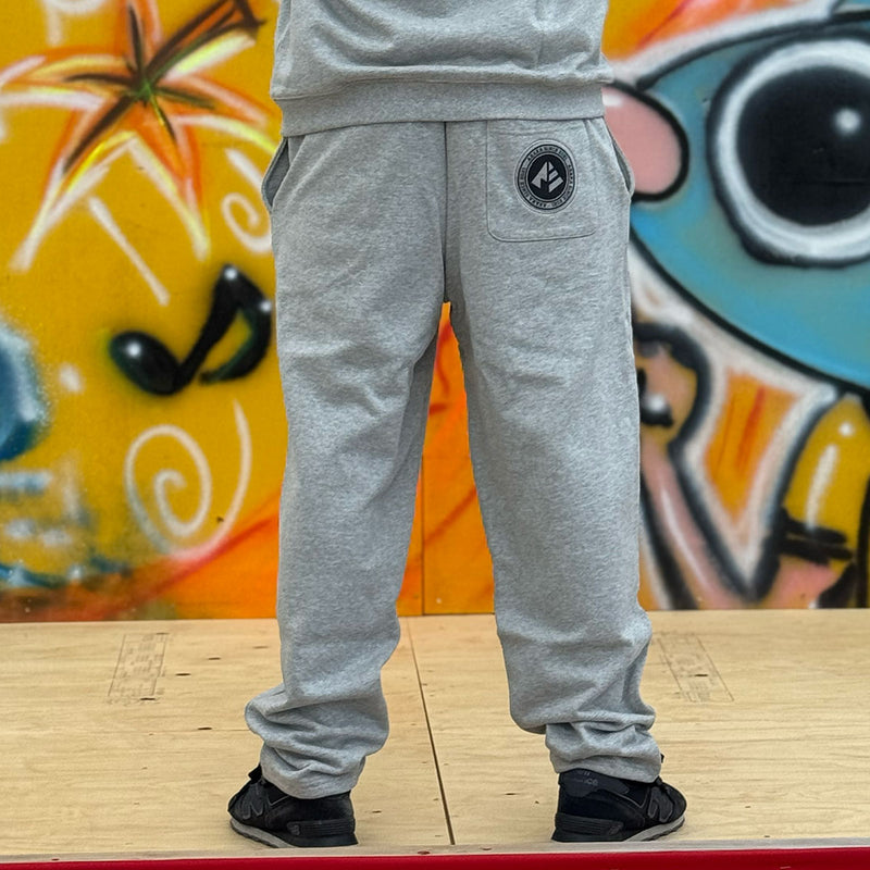 ARAKA LOGO SWEATPANTS