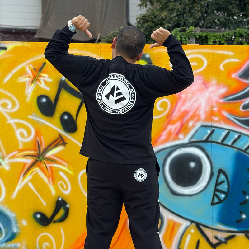 ARAKA CIRCLE LOGO LONGSLEEVE TEE