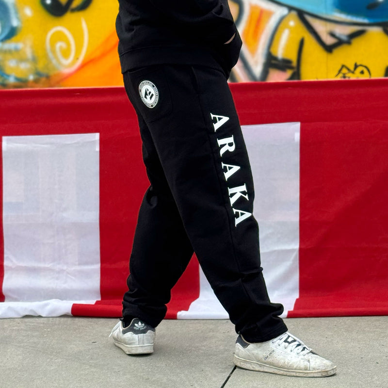 ARAKA LOGO SWEATPANTS