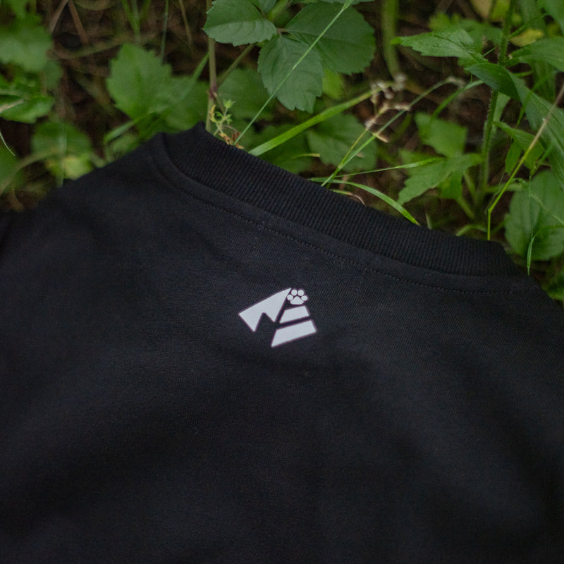 ARAKA GRAPHIC TEE (DOG TEE)