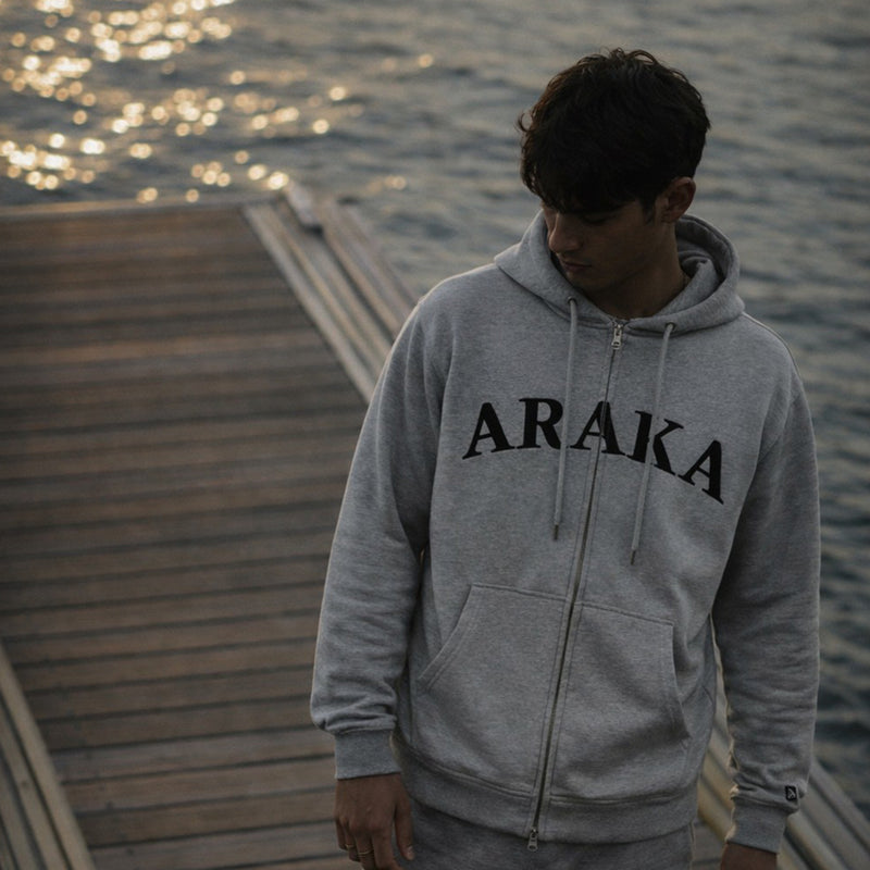 ARAKA ARCH LOGO ZIP HOODIE