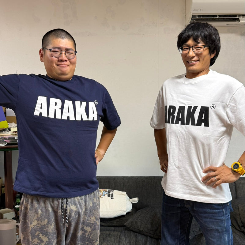 ARAKA COPYRIGHT LOGO TEE