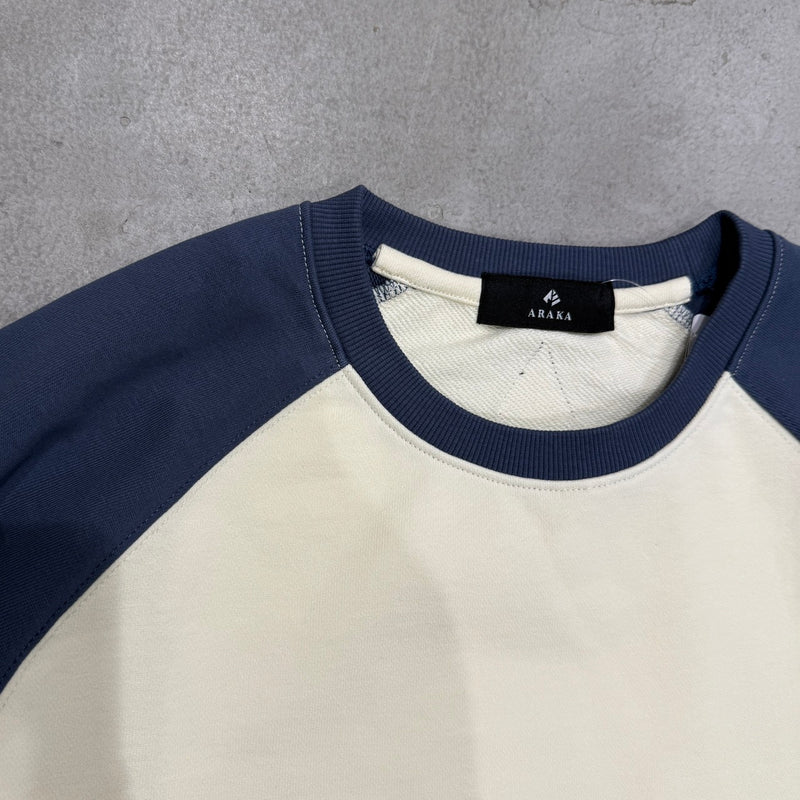 ARAKA TWO-TONE RAGLAN CREWNECK