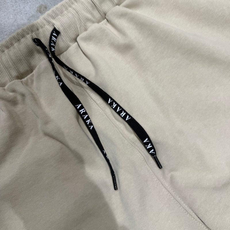 ARAKA SIGNATURE SWEAT PANTS