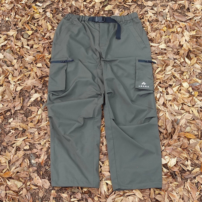 ARAKA UTILITY CARGO PANTS